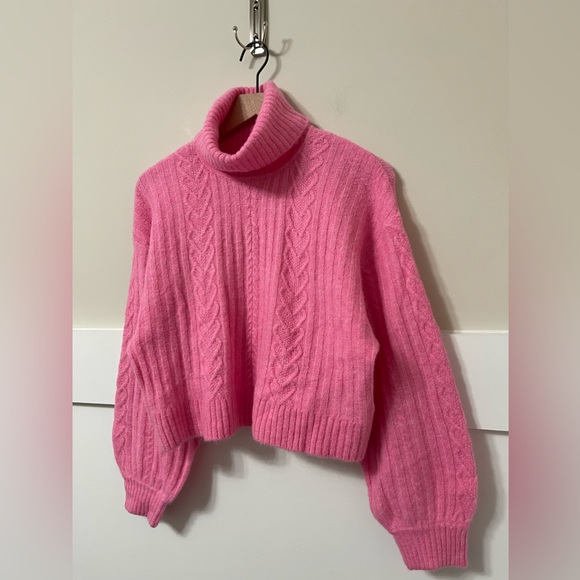 Divide H&M Pink Knit Puff Sleeve Wool Blend Soft Turtleneck Sweater Size Medium - Picture 5 of 8